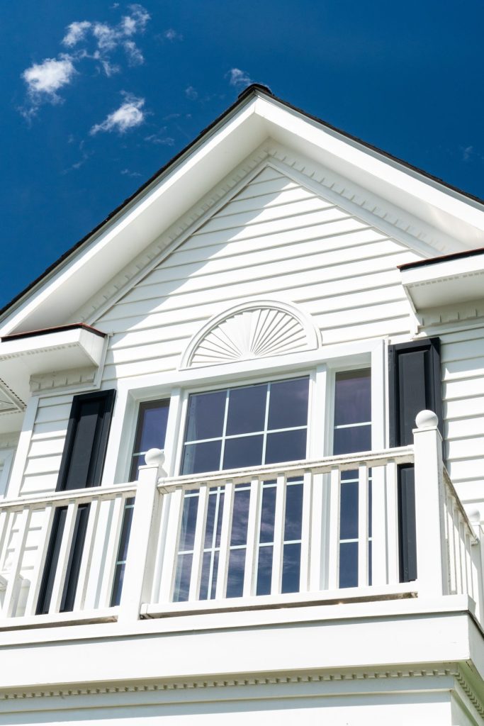 Vytex Georgetown Elite window frame detail